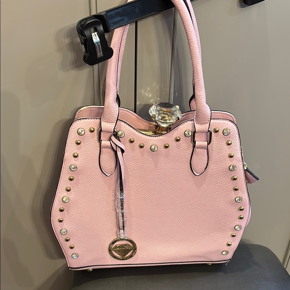 New Traci Lynn pink diamond closure handbag